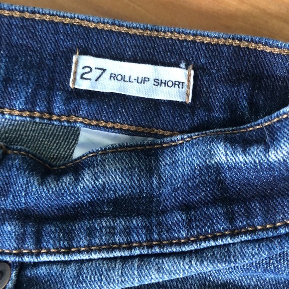 Banana Republic premium denim roll up shorts 🩳 - Picture 4 of 6